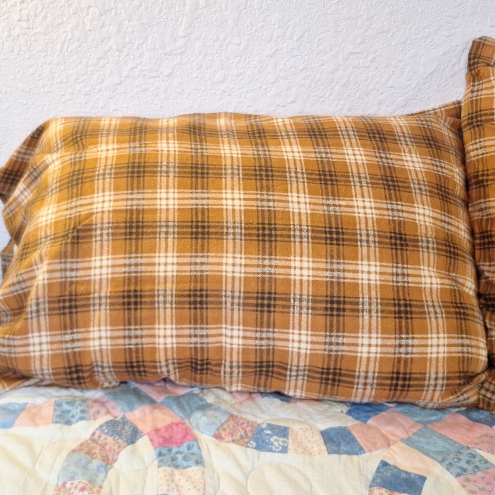 Flannel pillow cases
